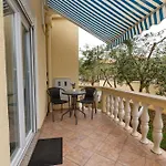 K&f Borik Apartman Zára