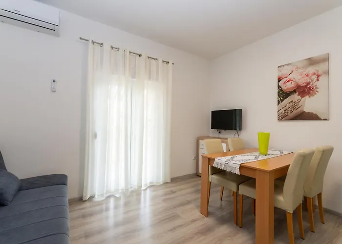 شقة K&f Borik زادار